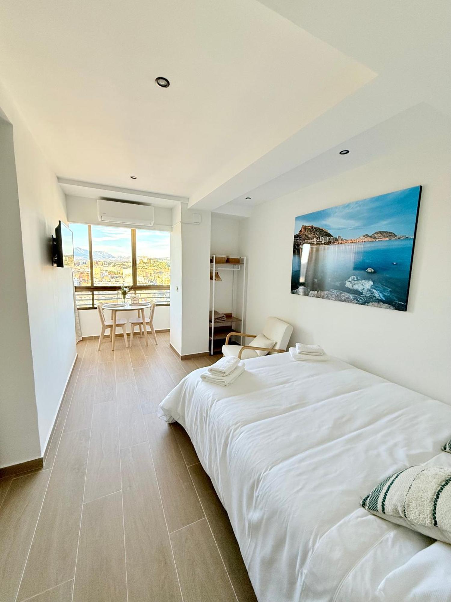Apartament 18Th Floor City Center Riscal Alicante Bagian luar foto