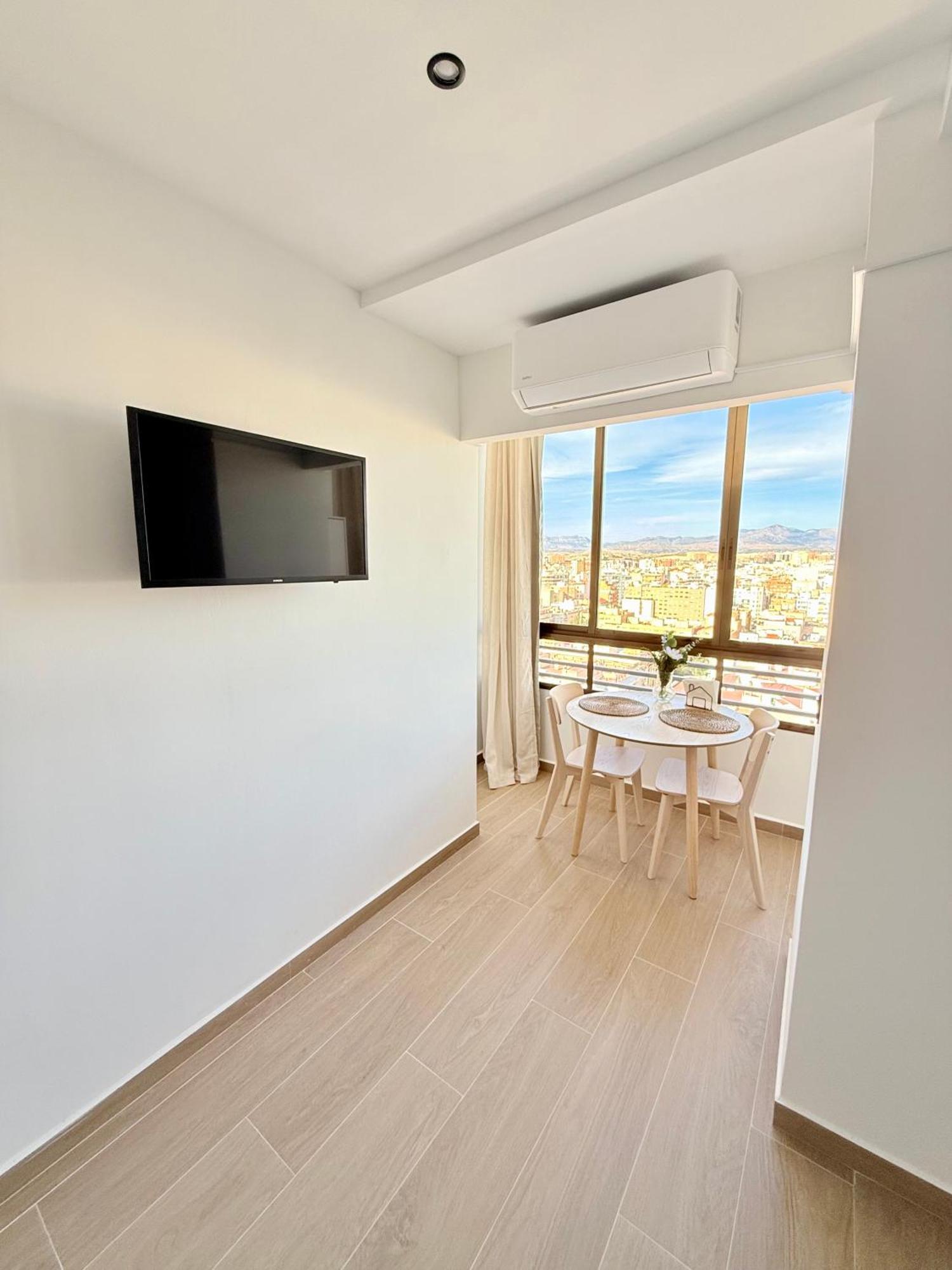 Apartament 18Th Floor City Center Riscal Alicante Bagian luar foto